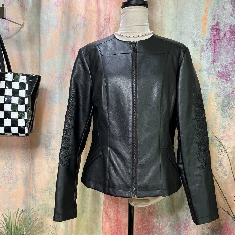 πgiacca Stunning Embroidered Faux Leather Jacket - Picture 3 of 16